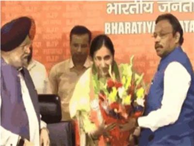 Akali leader’s daughter-in-law joins BJP, likely to contest against Harsimrat Kaur Badal