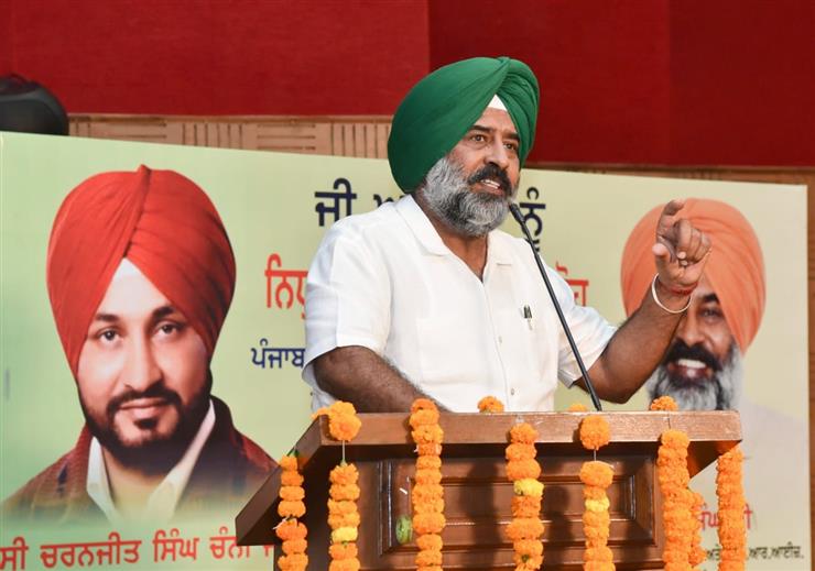 Education Minister Pargat Singh calls for creation of book culture, hands over appointment letters to 693 school librarians