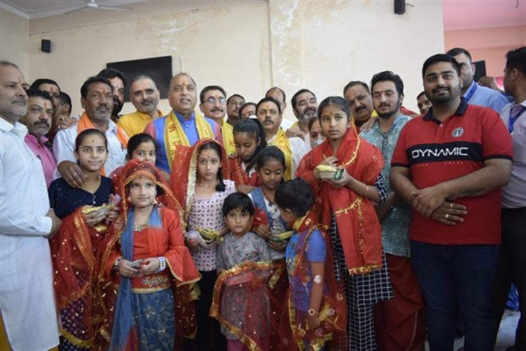 HP CM Jai Ram Thakur with Kanjaks at Chamunda Devi temple