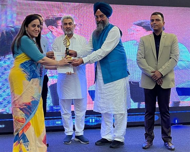 Achievers in diverse spheres honoured with Entrepreneur & Achiever Awards - 2022