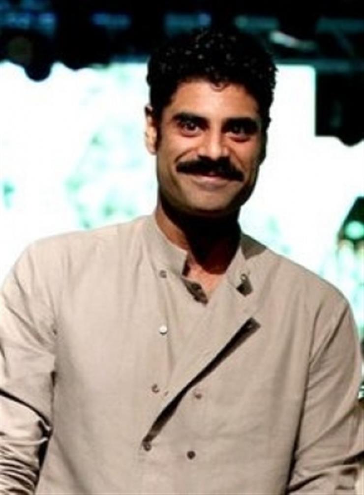 Sikandar Kher gets autographed pic of India's first astronaut Rakesh Sharma