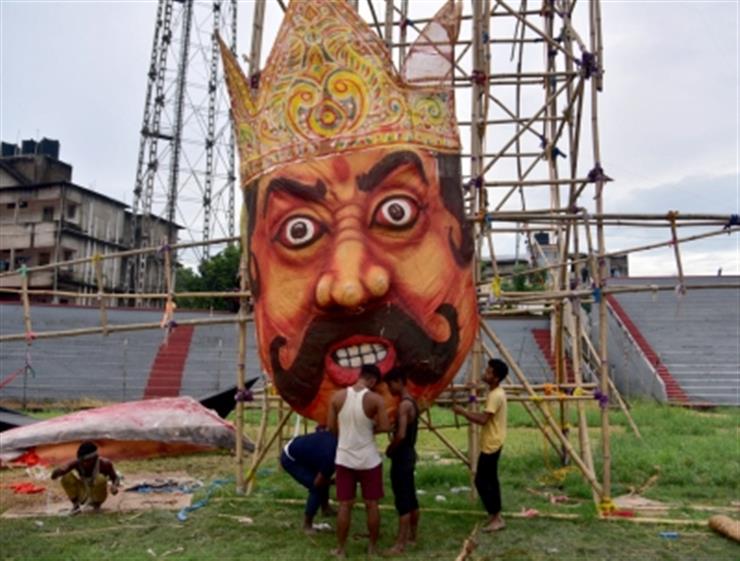Artist playing Ravan dies of cardiac arrest during Ramlila in Ayodhya