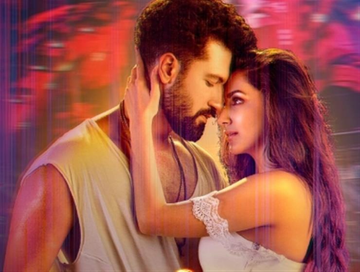 Harrdy Sandhu's 'Kya Baat Ay' gets a flirtatious touch in 'Kyaa Baat Haii ' Harrdy Sandhu's 'Kya Baat Ay' gets a flirtatious touch in 'Kyaa Baat Haii '