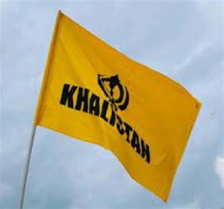 Man receives message for replacing Tricolour with Khalistani flag