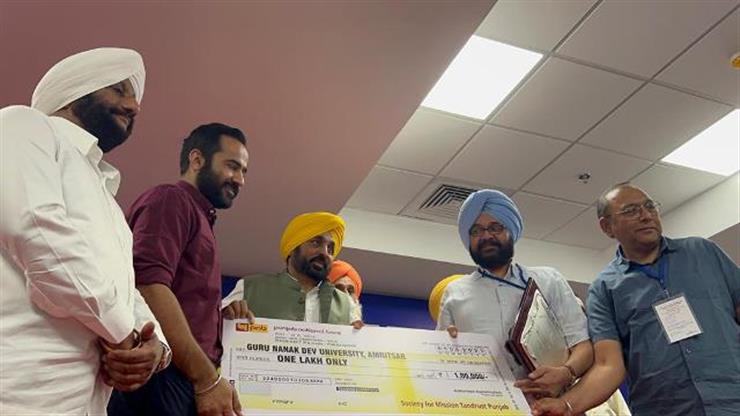 GNDU Gets Prestigious ShaheedBhagat Singh Punjab State Annual Environment Award, 2023
