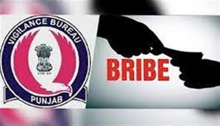 Punjab Vigilance Bureau nabs Sanitary Inspector for taking Rs 4,000 bribe from a ragpicker