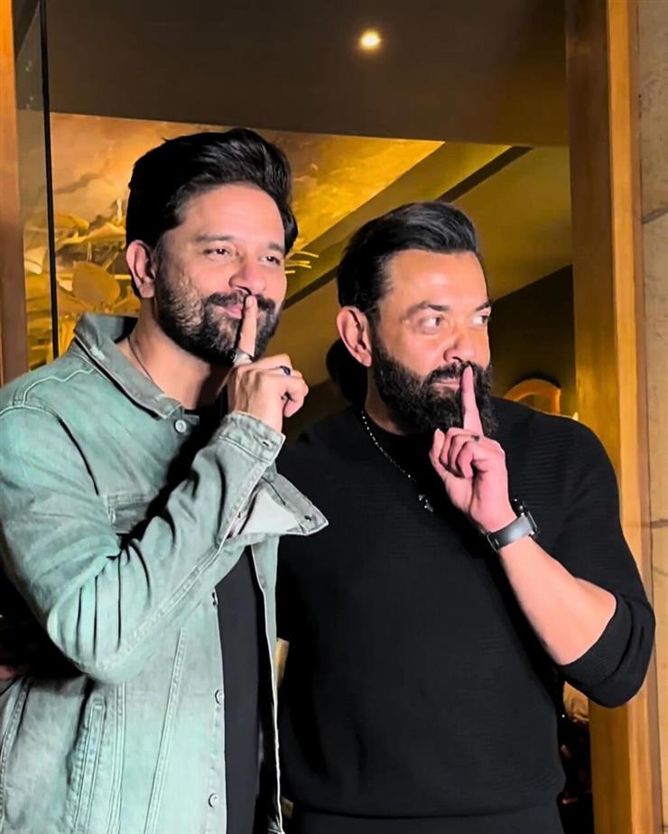 Jaideep Ahlawat Extends Heartfelt Congratulations to Bobby Deol on 'Animal' and also Manifests on Working Together Soon