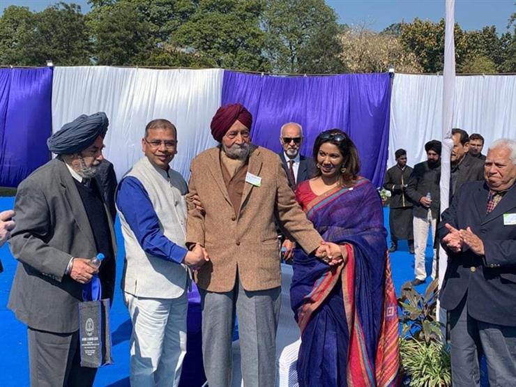 Harjap Singh Aujla (extreme left) seen with Er.Bikram Singh