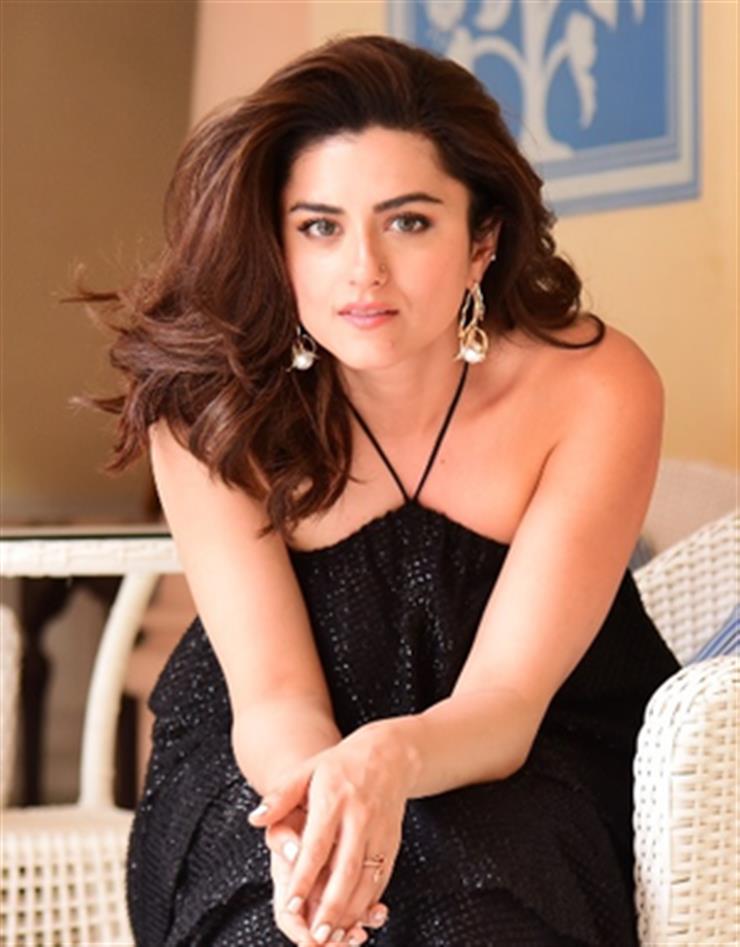 Riddhi Dogra dance training