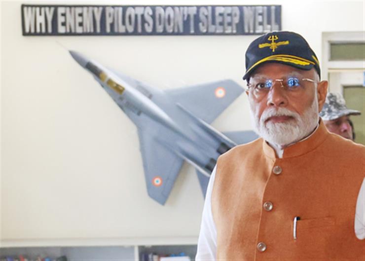 PM Narender Modi repeats his popular rhetoric 'Ghar mein ghus kar maarenge' against Pakistan, if terror returns
