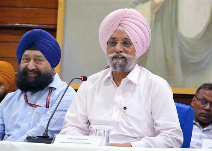 SGPC removes GNDU VC Dr. Karamjit Singh from the committee formed to review the service rules of the Akal Takht Jathedar