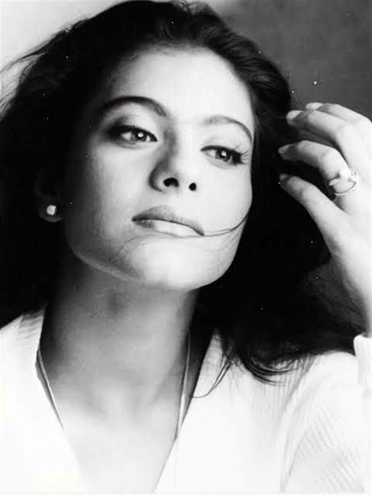Ajay Devgn wishes his ‘favourite’ Kajol on birthday