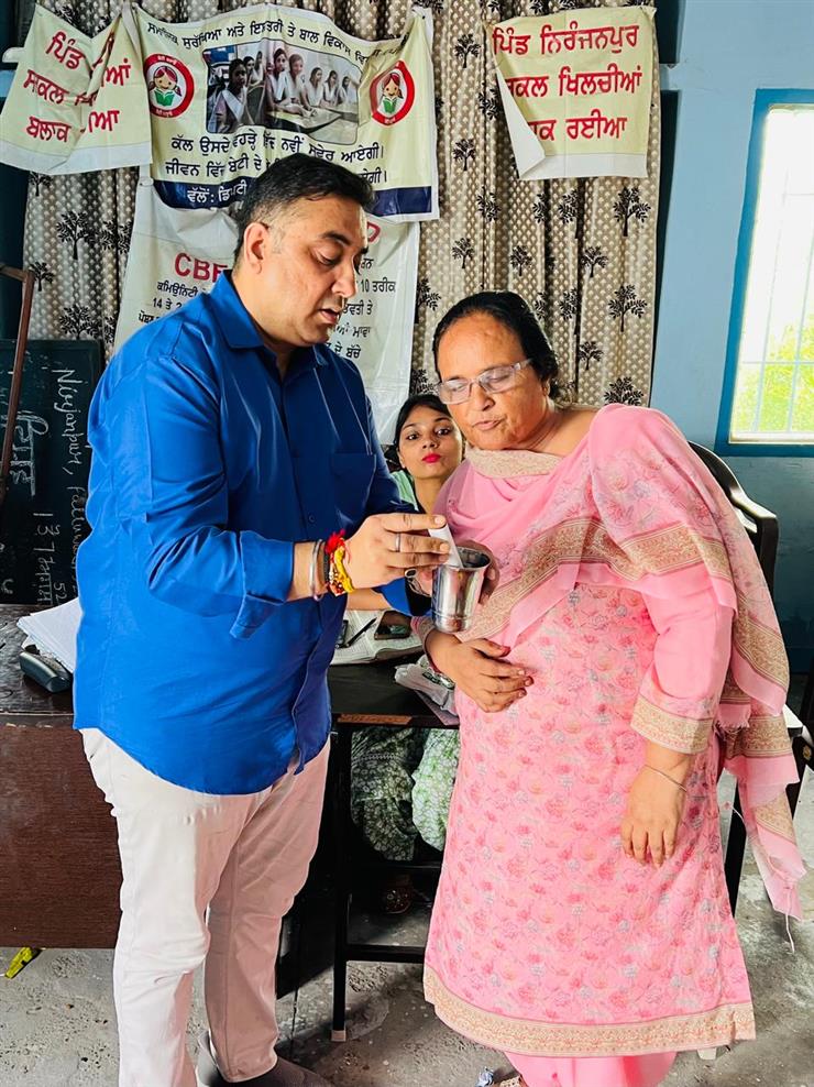 Punjab State Food Commission Member Vijay Dutt inspects government schools and Anganwadi centers