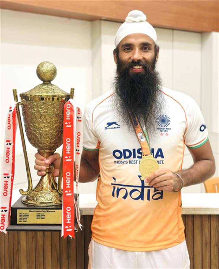 Navneet Kaur, Jarmanpreet Singh to lead SG Pipers at Hockey India League