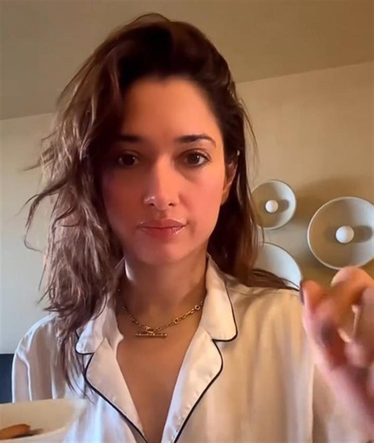Tamannaah Bhatia shares her desi-style of enjoying tea in private