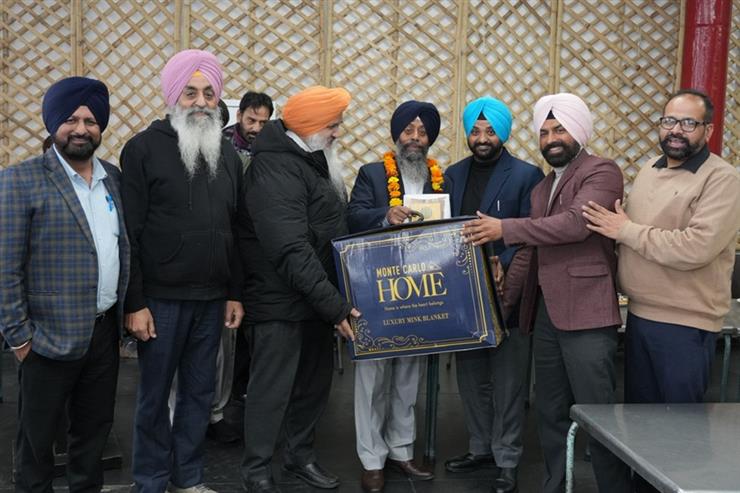 Photo Cinema officer Arvinder Singh retires after 32 years of service in Punjab Public Relations Department