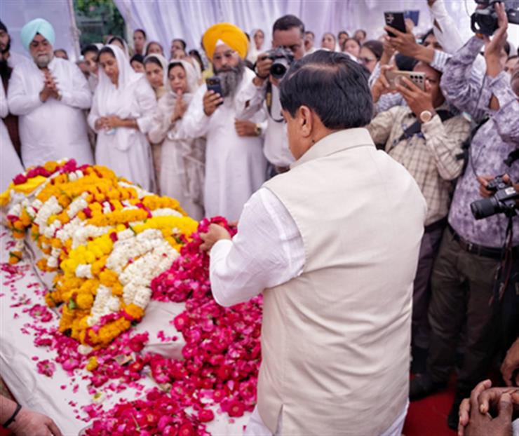 Mortal remains of Ujjain student arrive from Canada; CM Mohan Yadav pays tributes
