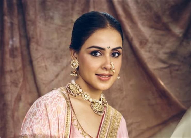 Genelia Deshmukh on wearing a bespoke Nauvari saree: Little piece of my roots