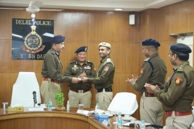 Delhi CP rewards cops who foiled attack on Aaftab