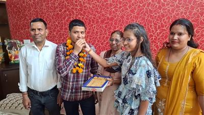 Kaithal boy Shubham Singla passed UPSC exam .secures 420 th rank happiness in home Town