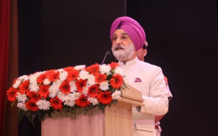 Delhi L-G Sandhu calls for fostering creativity, integrity at SRCC’s 100th annual day event