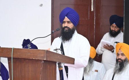 Akal Takht Sahib Presses Punjab Assembly Speaker, Sikh MLAs and Cabinet Ministers Not to Proceed Sacrilege Law Without Panthic  Consensus