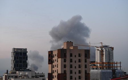 US military launches fresh strikes against Iran