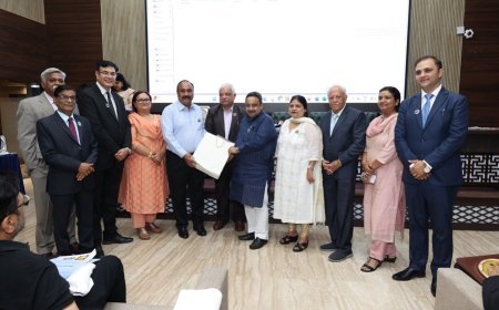 Red Cross Society Amritsar Honoured by Delhi GST Professionals Group