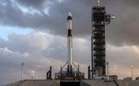 SpaceX conducts starship test flight even as shares slide