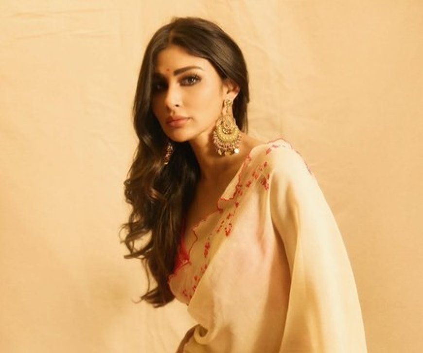 Mouni Roy embraces her Bengali roots, flaunts her love for culture and tradition