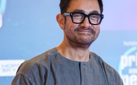 Aamir Khan recalls his first meeting with Dharmendra, says 'his hands felt like a shovel'