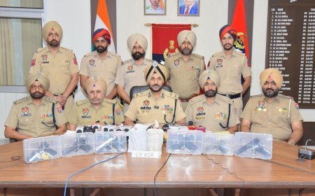 Two killed to cross-border smuggling module held with 6 sophisticated pistols, 1 Kg heroin, Rs. 10000 drug money