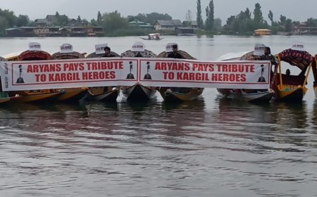 Aryans Group of Colleges, Chandigarh organises 10th Shikara Race on Kargil Vijay Diwas in Srinagar