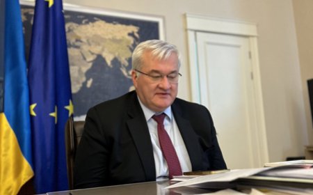 Heads of Ukrainian, Iranian foreign ministries hold phone call after vessel attack