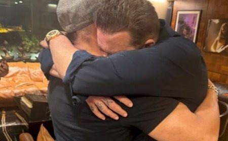 Salman Khan’s post for his ‘bada bhai’ Sanjay Dutt leaves netizens scratching their heads