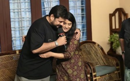 Meera Jasmine wraps up her portions in Mohanlal's 'Athimanoharam'
