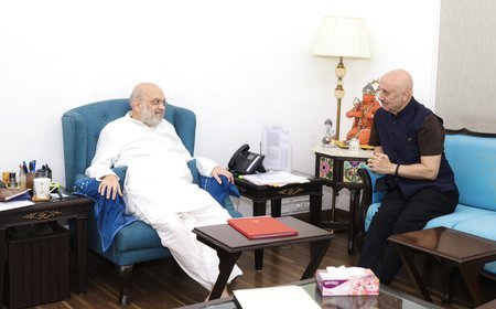 Veteran actor Anupam Kher meets HM Amit Shah