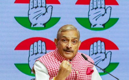 At least pellet guns, nail-studded batons weren't used: Cong backs J'khand govt over students' protest