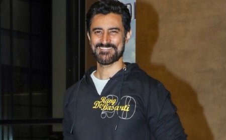 Kunal Kapoor shares why he feels ‘angrier, distracted and more cynical’ every time he gets off social media
