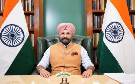 PCC president Warring with warriors-Session: raps Mann for letting down govt employees