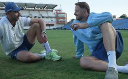 You don't have too many half-cricket-balls: Tongue, Robinson split the ball after fifer against Pakistan