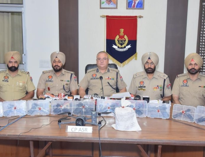 Seven linked to cross-border supply networks held with 10 pistols, 1 Kg heroin, one held