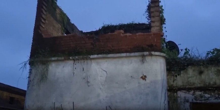 Six killed after 100-year-old house collapses in UP's Pratapgarh amid heavy rainfall