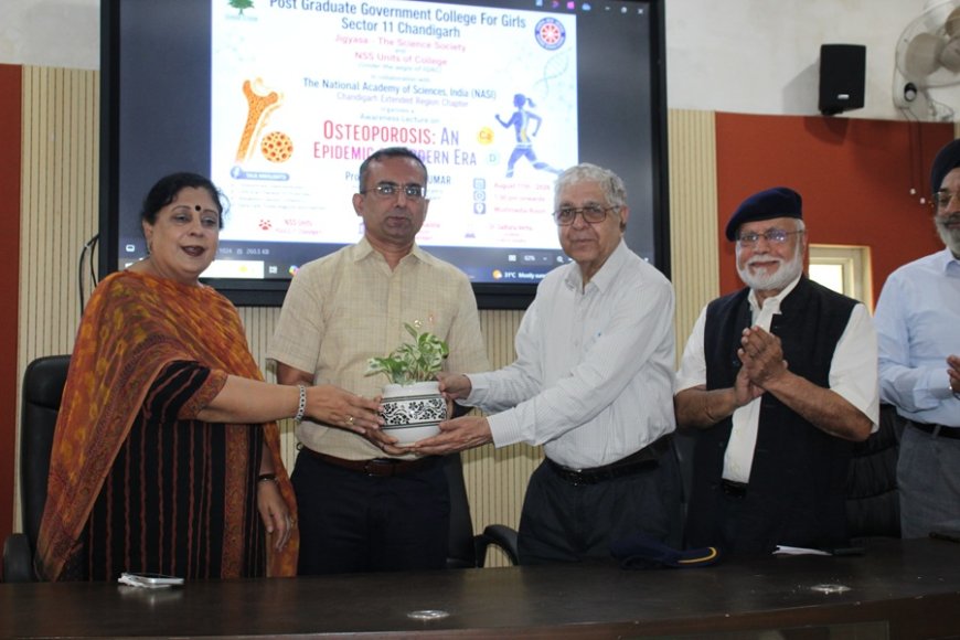 PGGCG-11 Organises Awareness Lecture on Osteoporosis