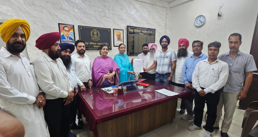 Teachers Submit Information Letter to DEOs Regarding Collective Leave on August 27