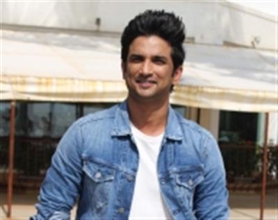  Sushant's friends arrive in Delhi, seek speedy probe