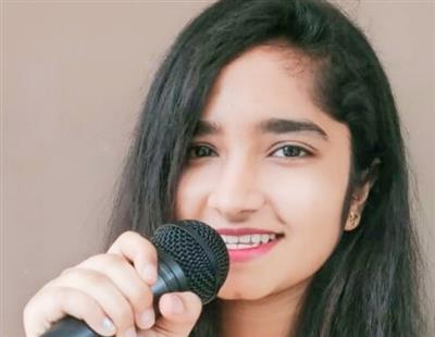 Gujarat’s former Senior Civil Judge’s daughter Chandni Vegad makes debut as a singer in Bollywood