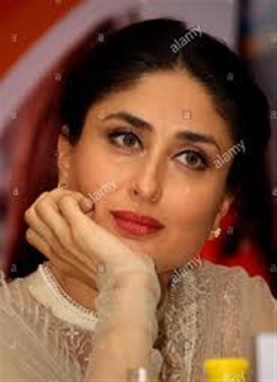 Kareena's special b'day wish for 'coolest' mom-in-law Sharmila Tagore