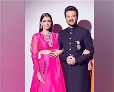 Sonam to dad Anil on B'day: Blessed to have your values instilled in us