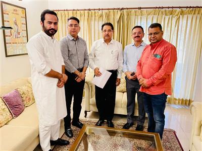 AAP MLAs meet Health Minister OP Soni over uncontrolled dengue epidemic